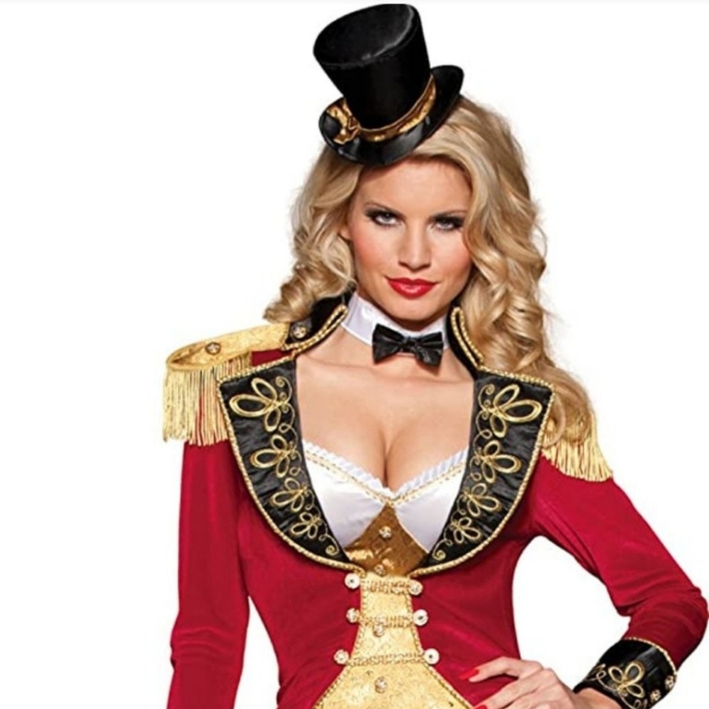Big top tease costume